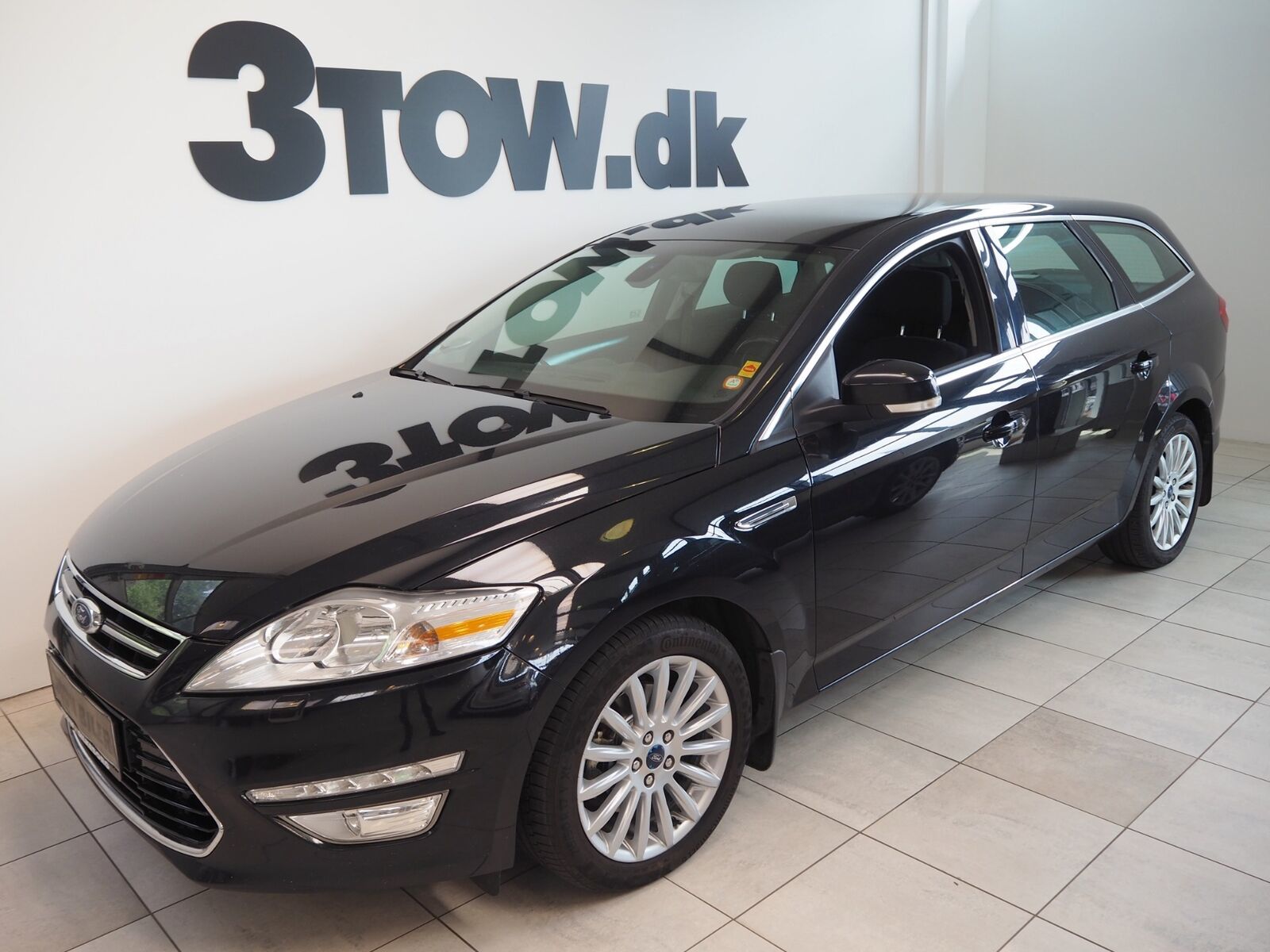 Grå Ford Mondeo fra 2011