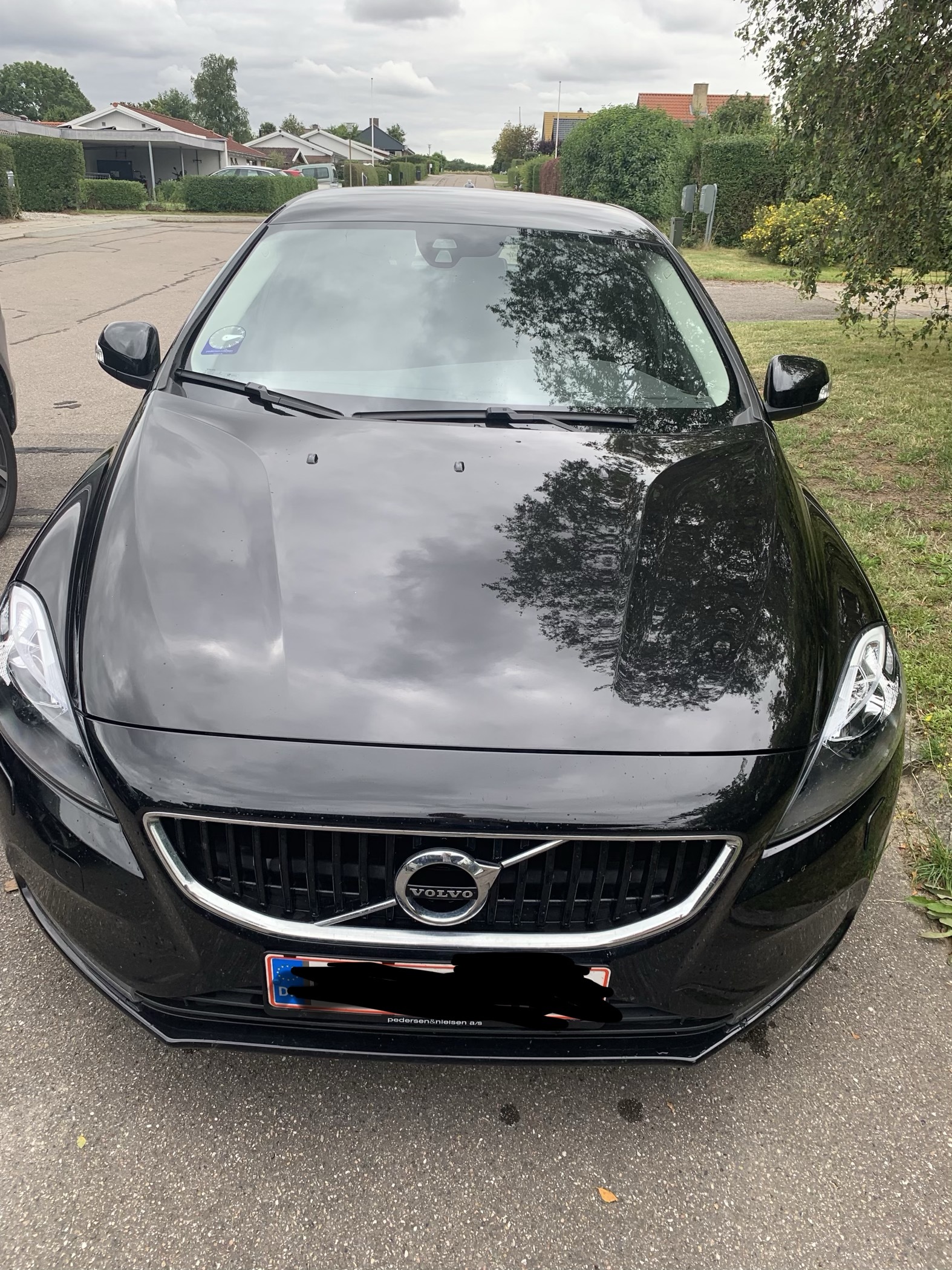 Sort Volvo V40 fra 2018