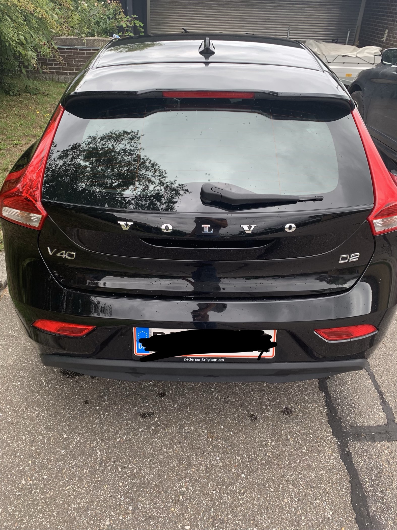 Sort Volvo V40 fra 2018