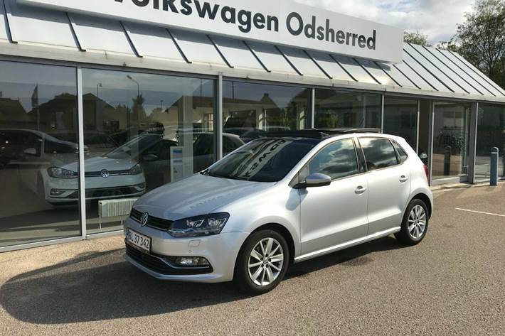 Grå VW Polo fra 2017