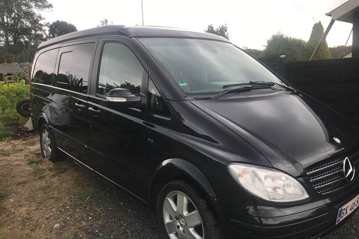 Sort Mercedes Viano fra 2007
