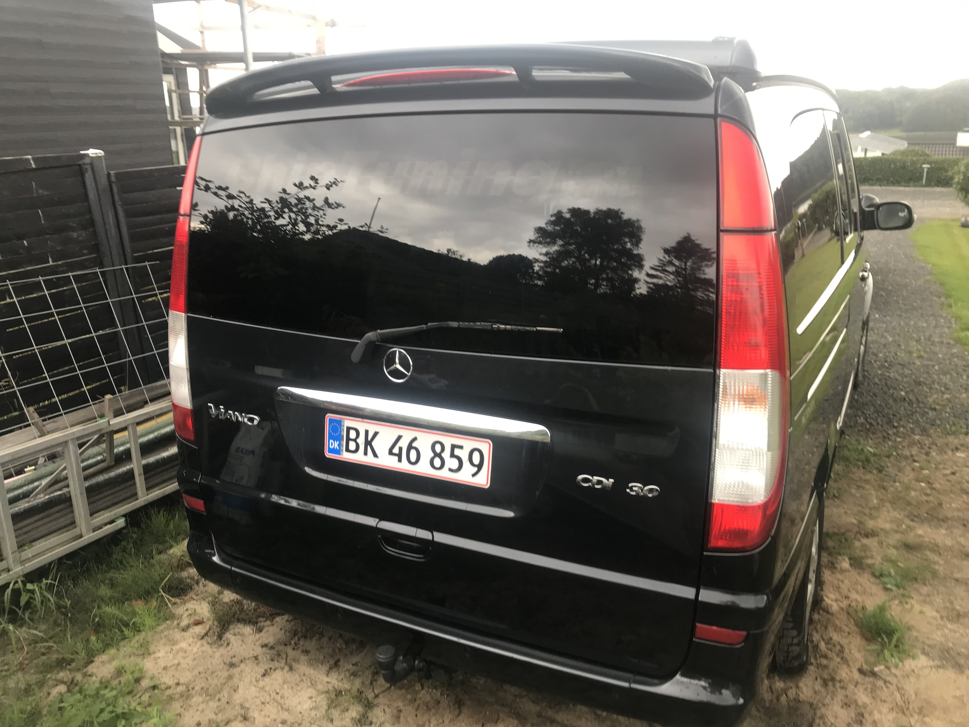 Sort Mercedes Viano fra 2007