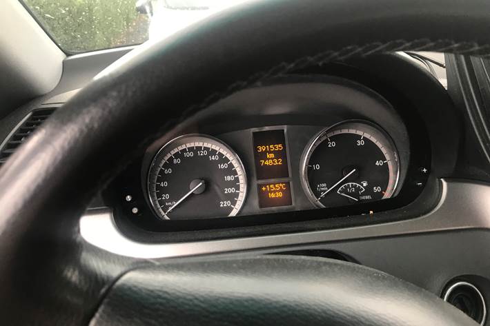 Sort Mercedes Viano fra 2007