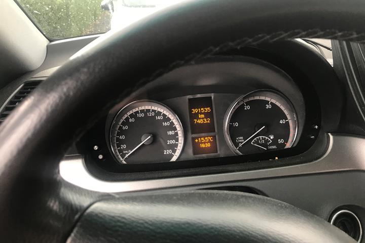 Sort Mercedes Viano fra 2007