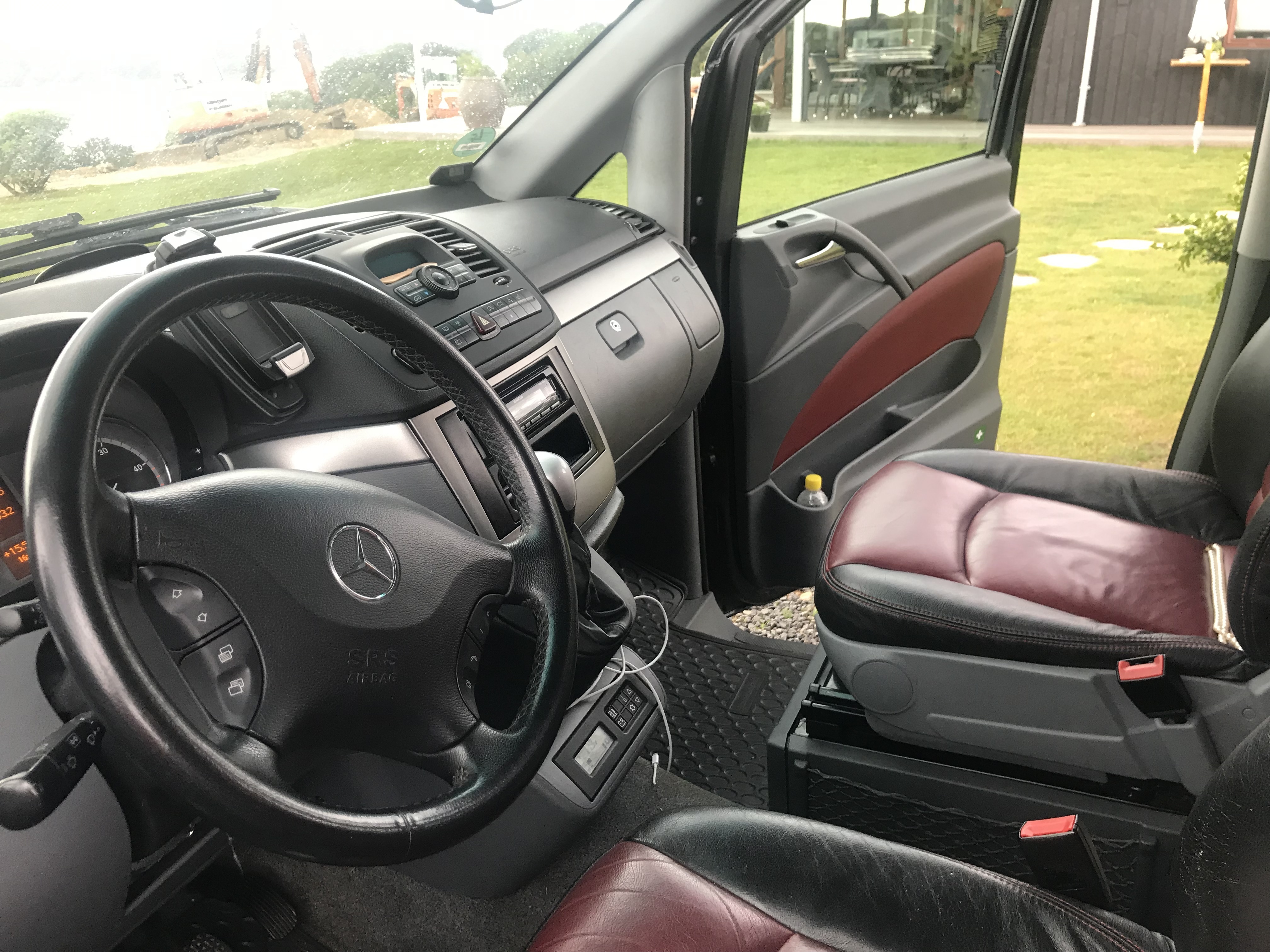 Sort Mercedes Viano fra 2007
