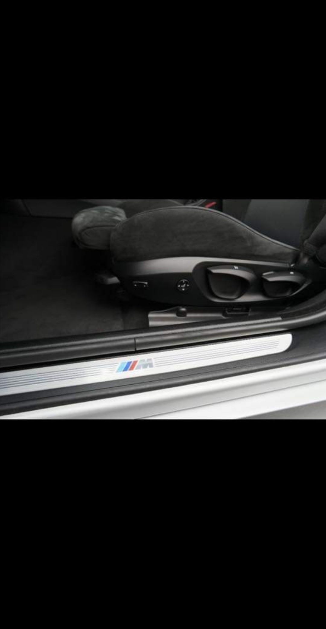 Sølv BMW 318 fra 2008
