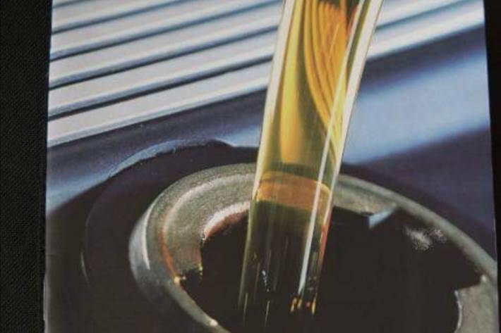 Sølv BMW 318 fra 2008