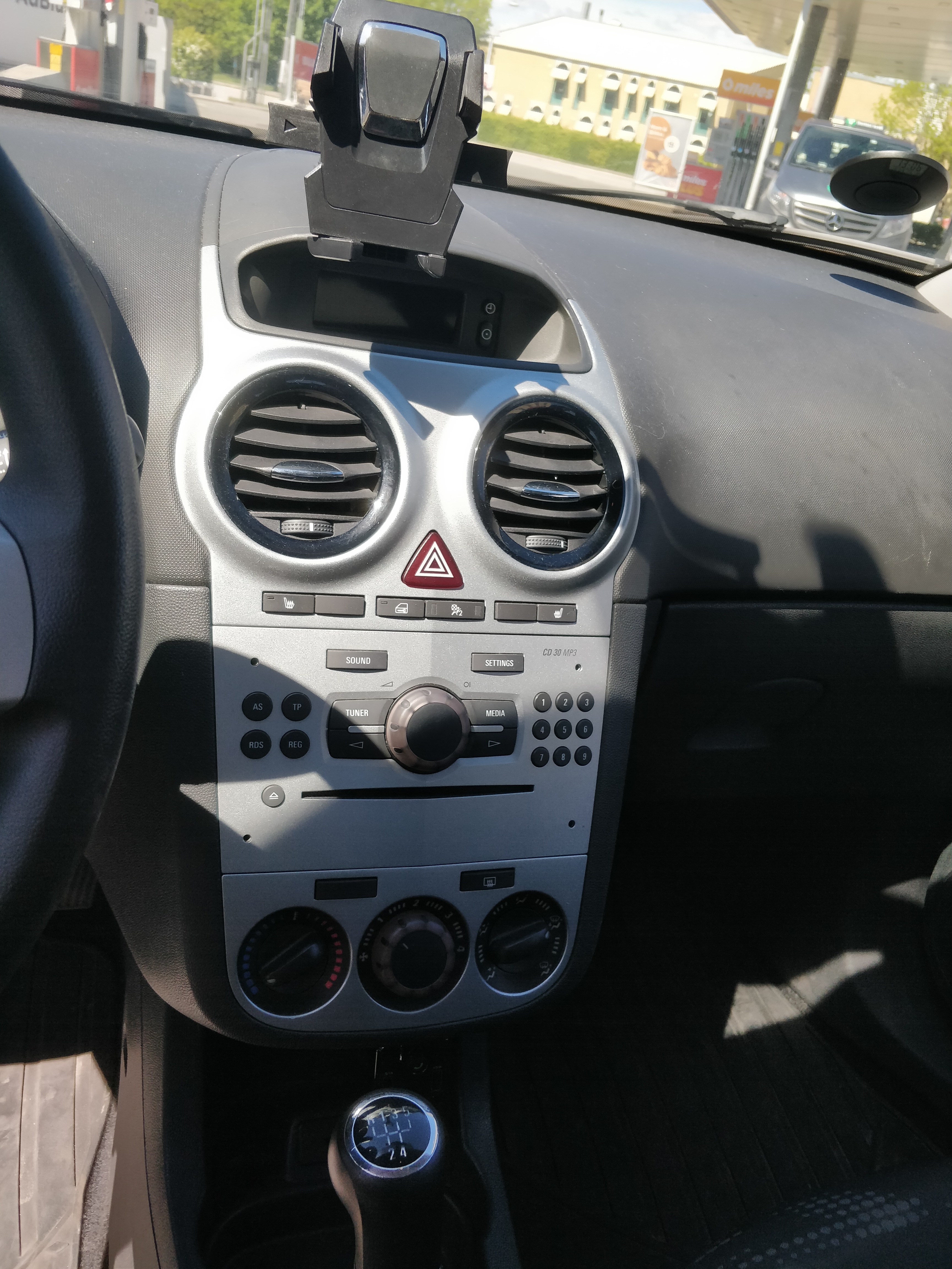 Sort Opel Corsa fra 2013