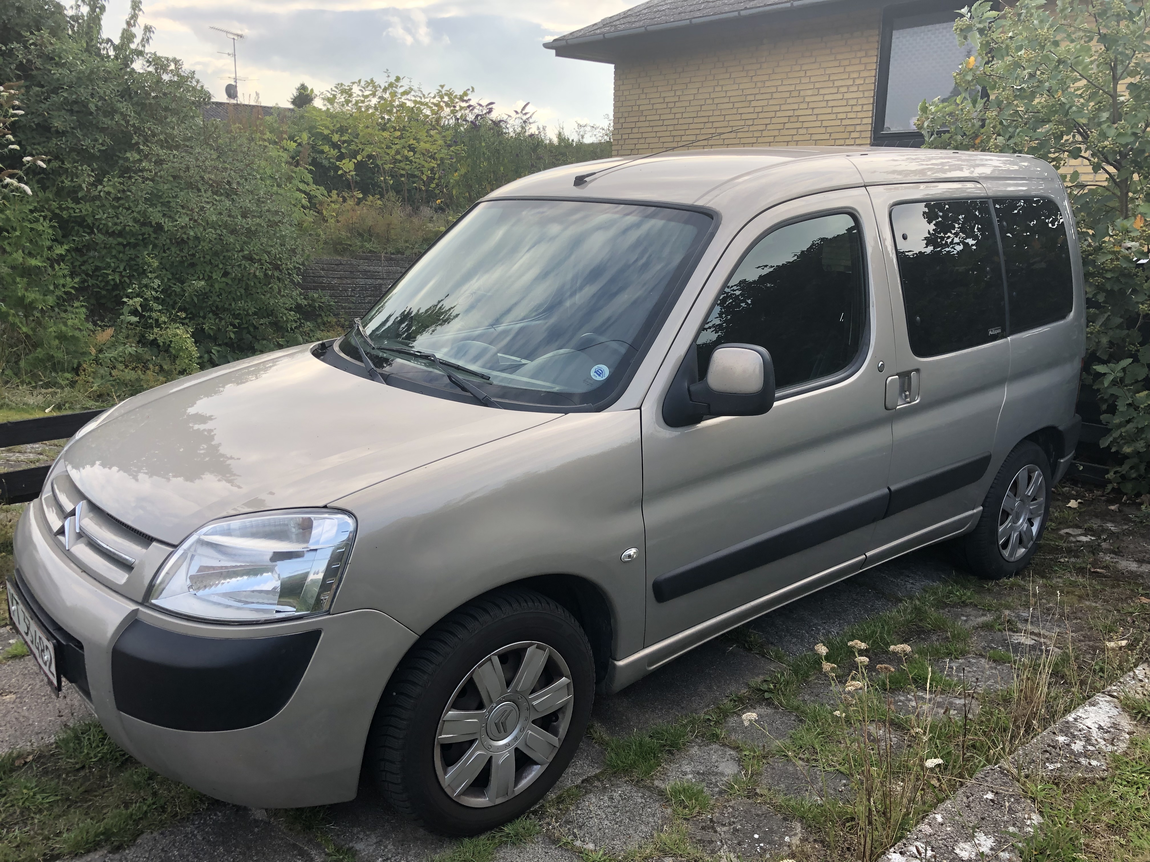 Beige Citroën Berlingo fra 2007