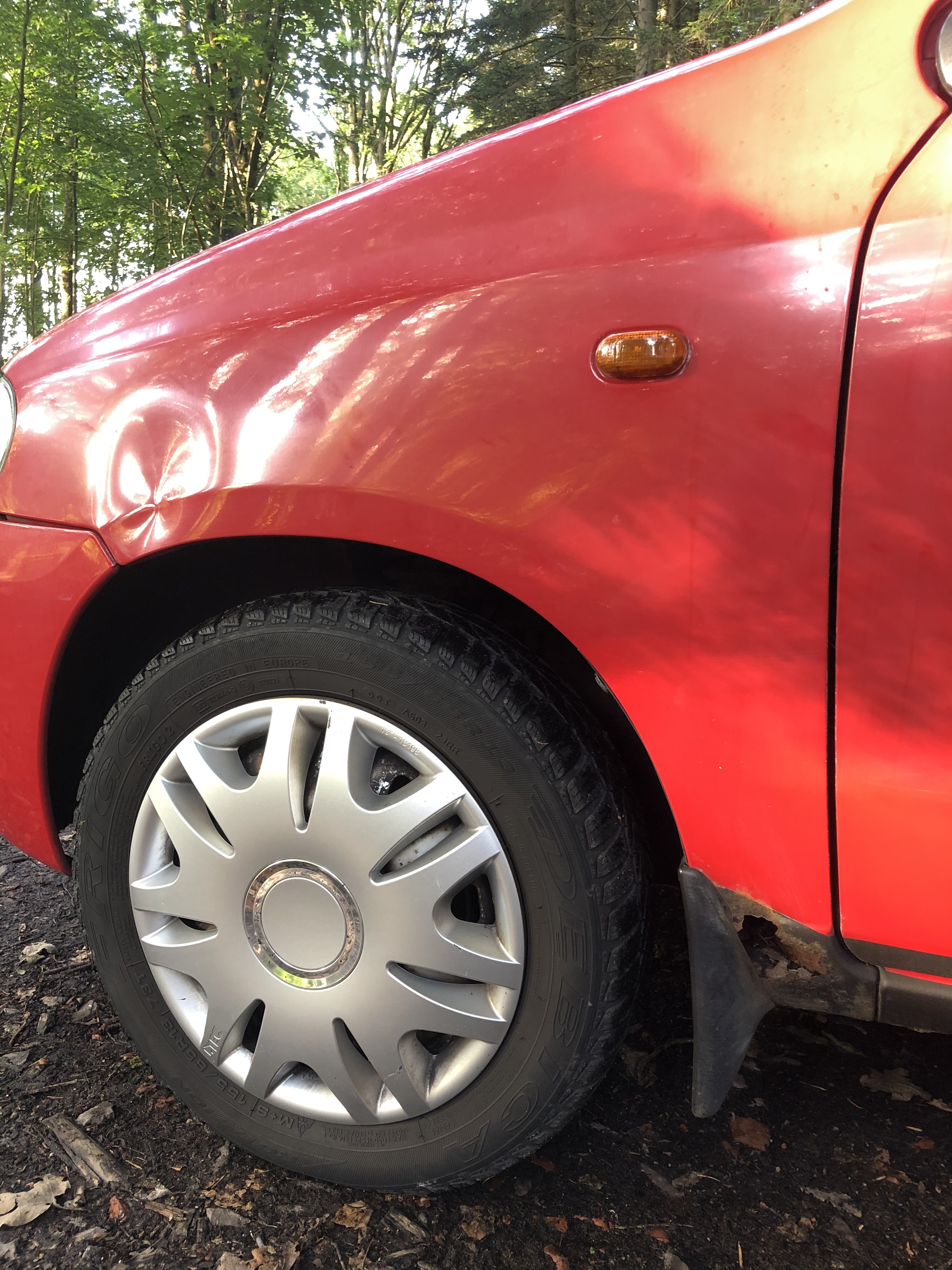 Rød Suzuki Alto fra 2005