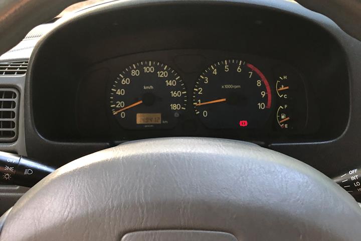 Rød Suzuki Alto fra 2005