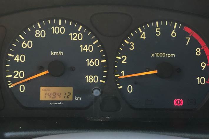 Rød Suzuki Alto fra 2005