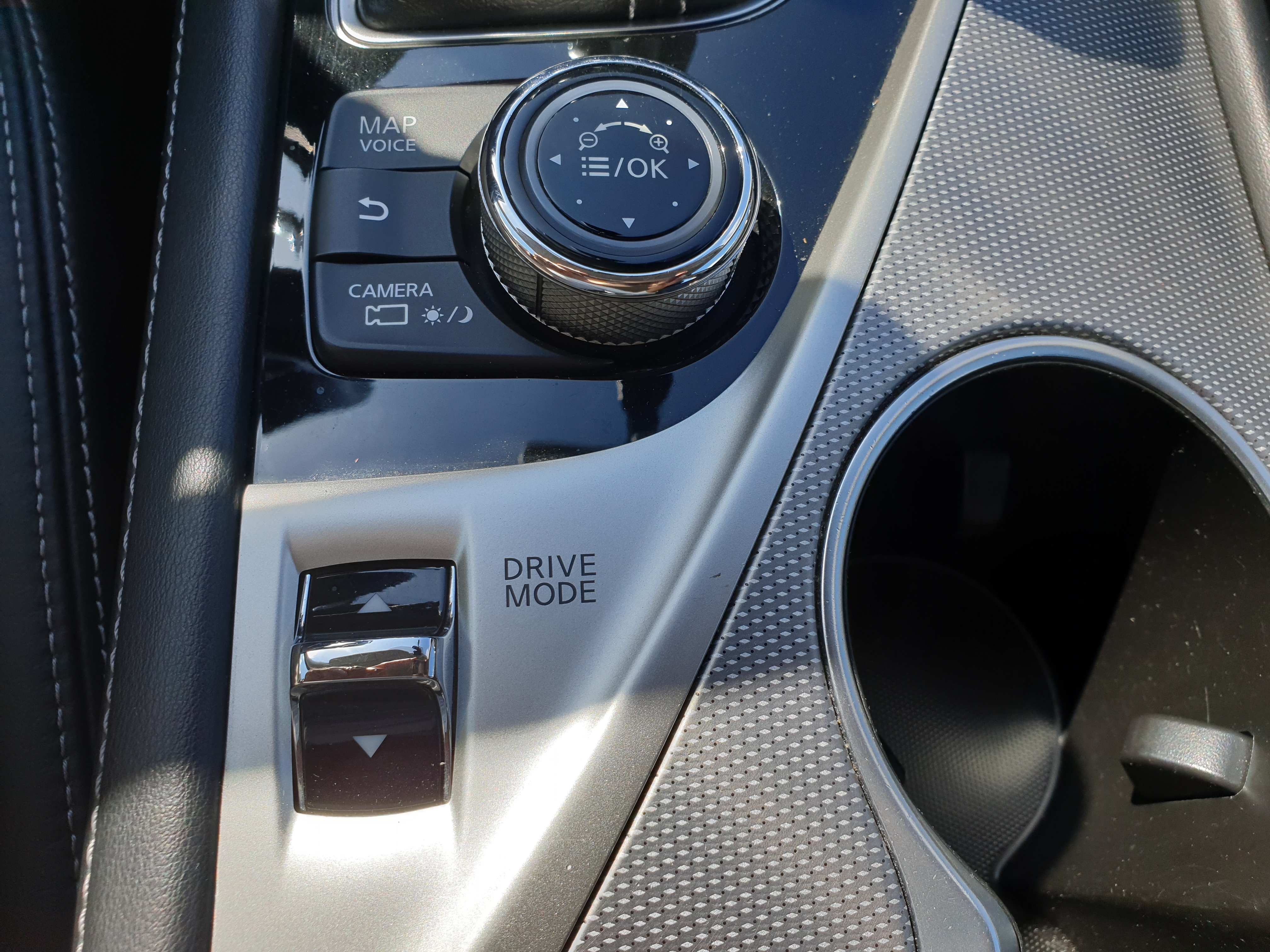 undefined Infiniti FX30d fra 2014