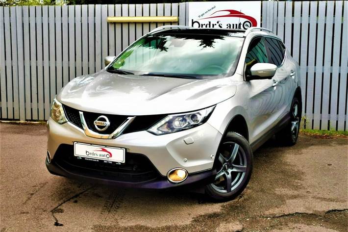 Grå Nissan Qashqai fra 2014
