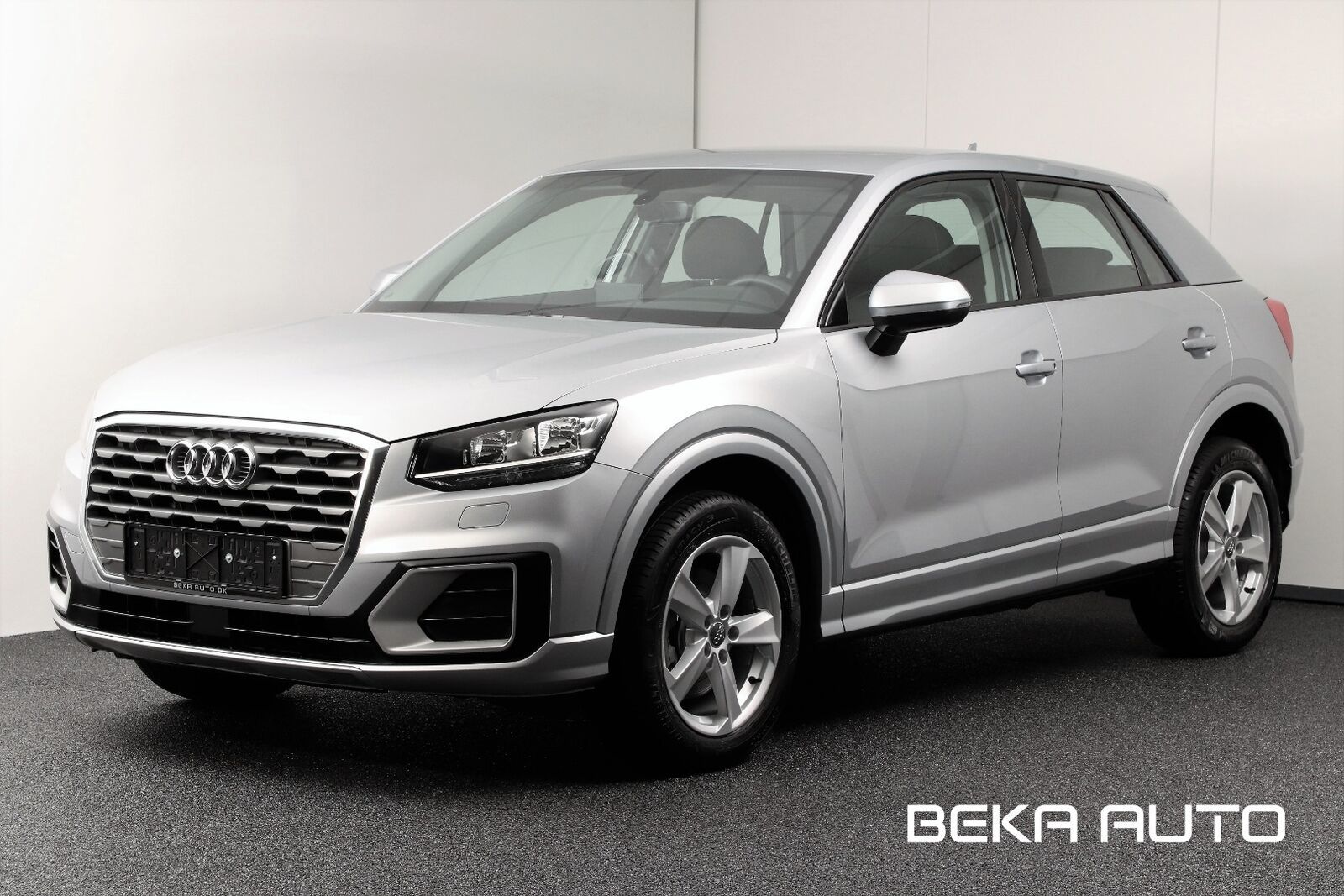 Grå Audi Q2 fra 2018