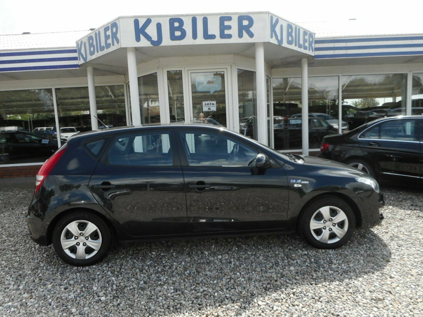 Grå Hyundai i30 fra 2010