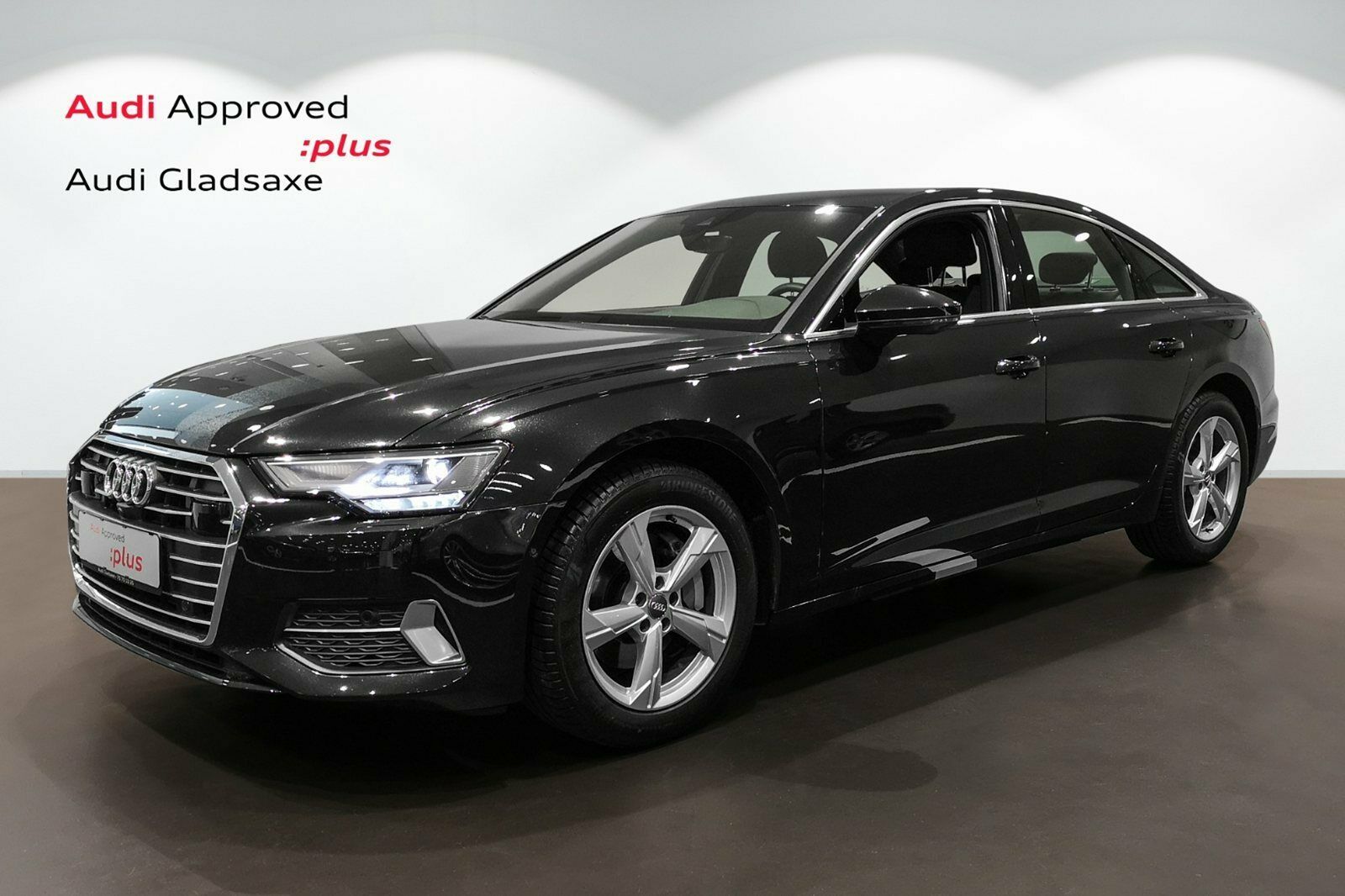 Grå Audi A6 fra 2019