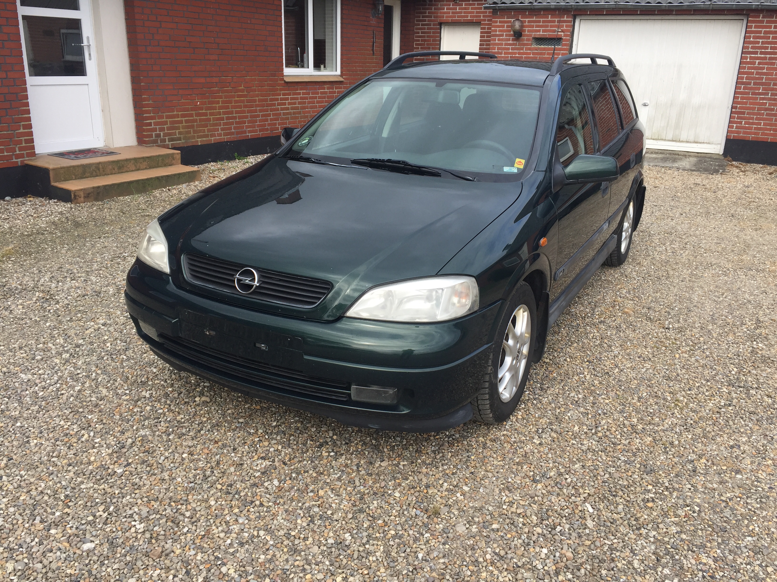 Grøn Opel Astra fra 1999