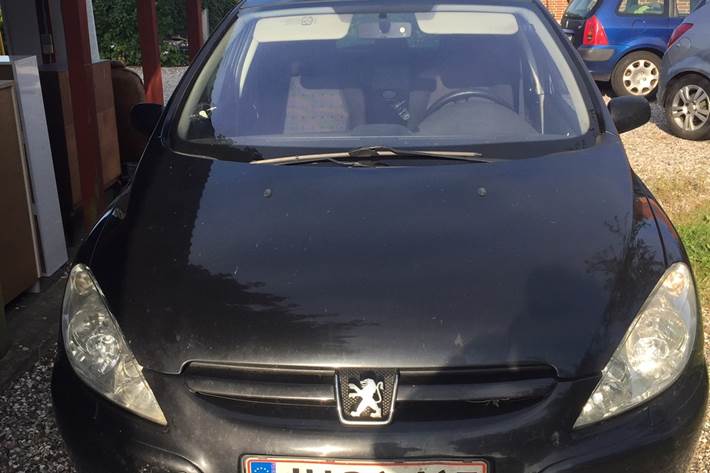 Sort Peugeot 307 fra 2004