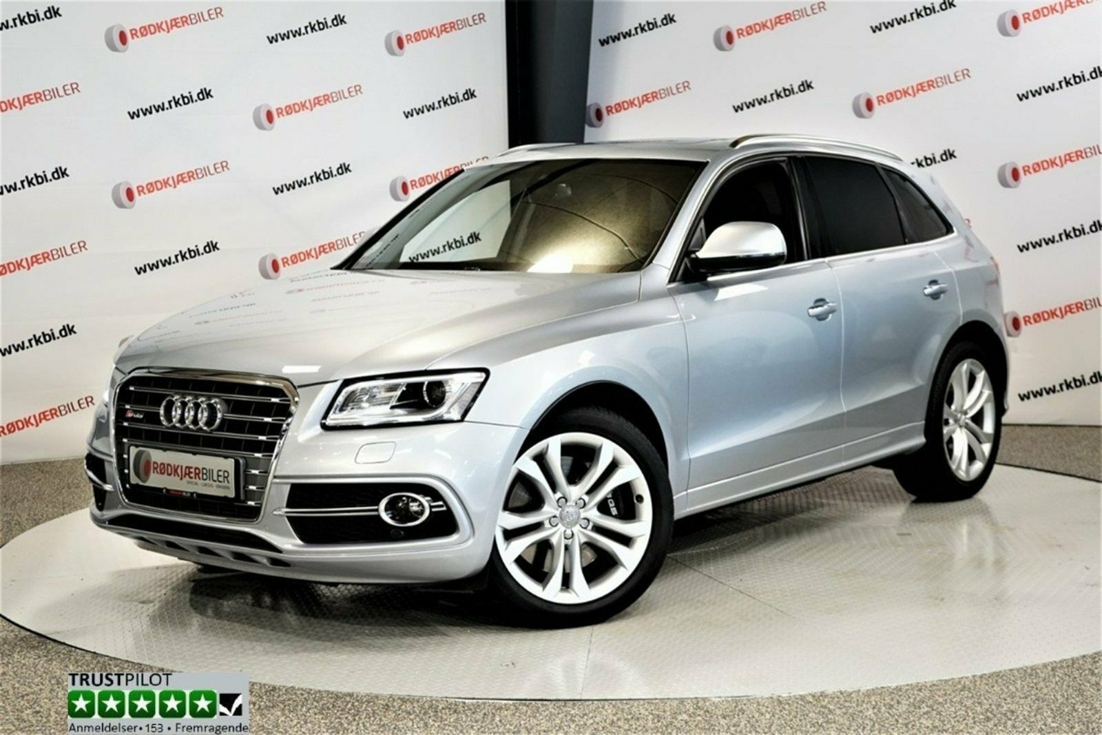 Grå Audi SQ5 fra 2015