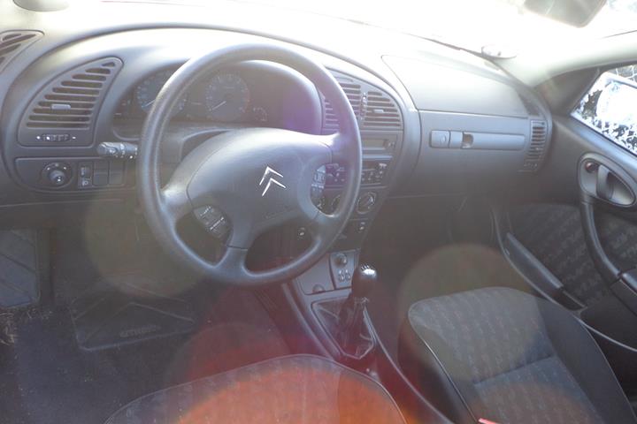 Sølv Citroën Xsara fra 2001