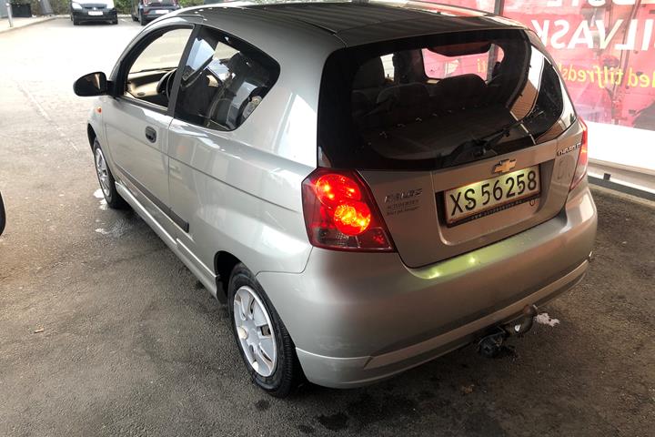 Sølv Chevrolet Kalos fra 2005