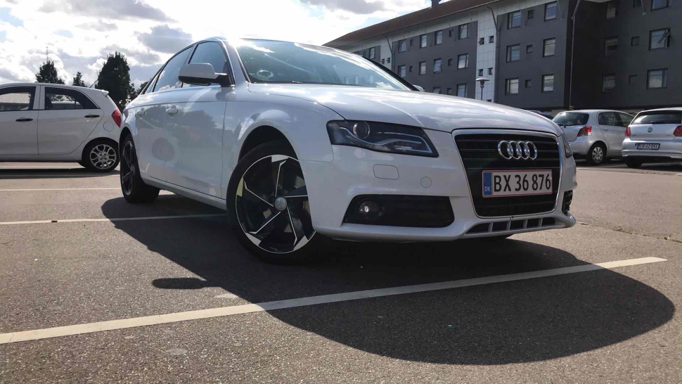Hvid Audi A4 fra 2011
