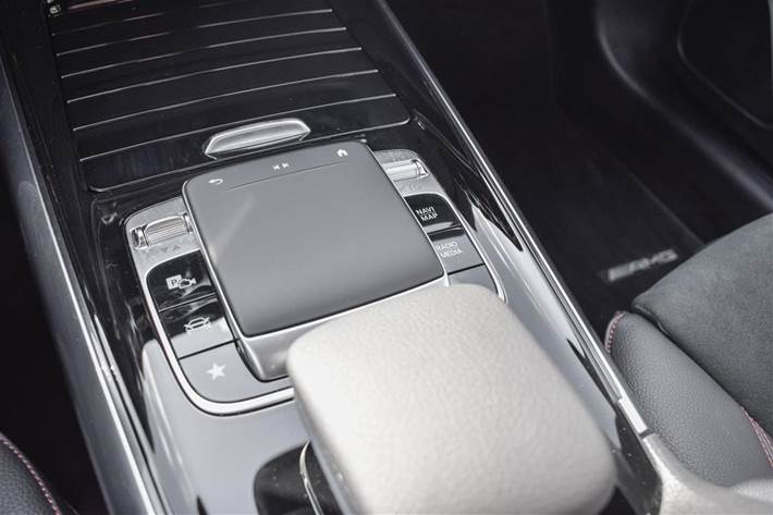 Grå Mercedes A180 d fra 2019