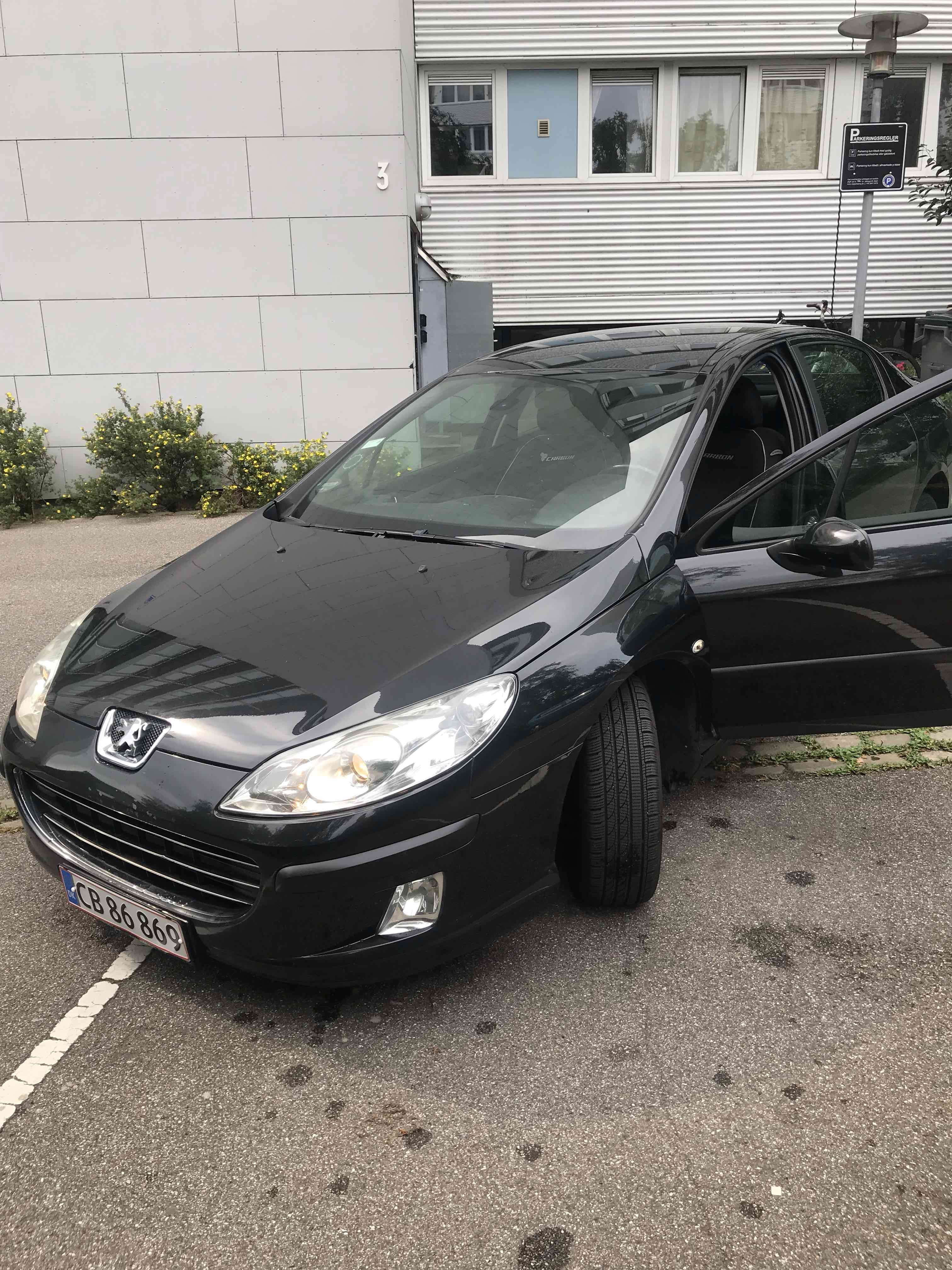 Sort Peugeot 407 fra 2006