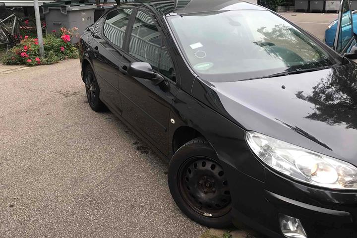 Sort Peugeot 407 fra 2006