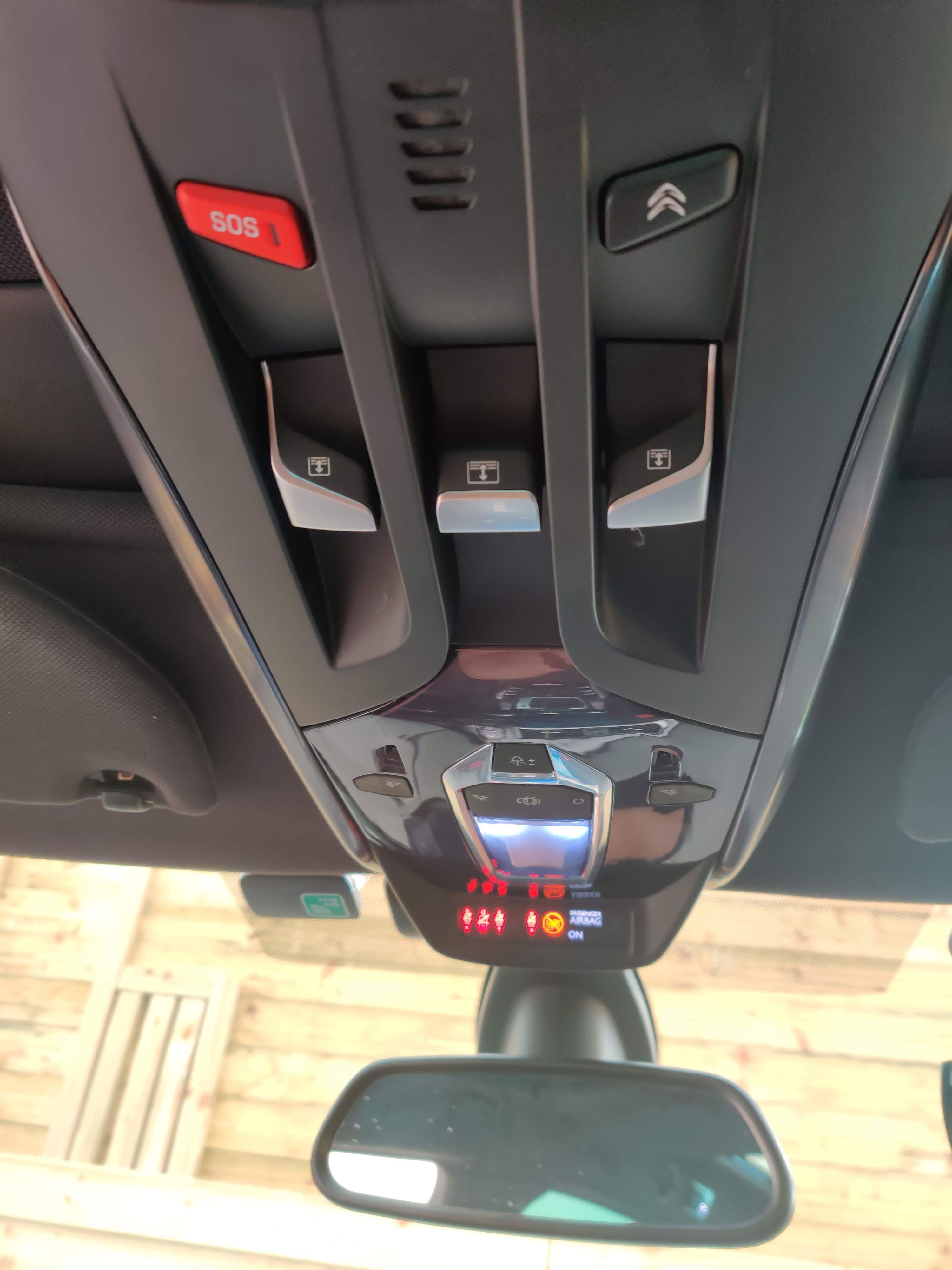 Blå Citroën DS5 fra 2012