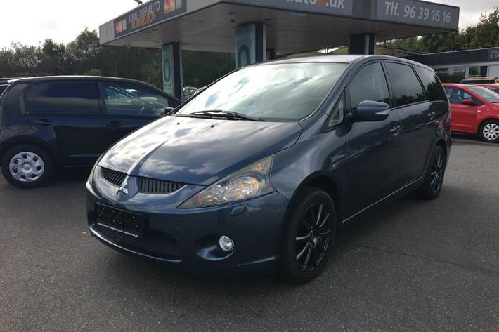 Hvid Mitsubishi Grandis fra 2007