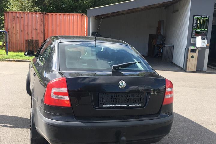 Sort Skoda Octavia fra 2007