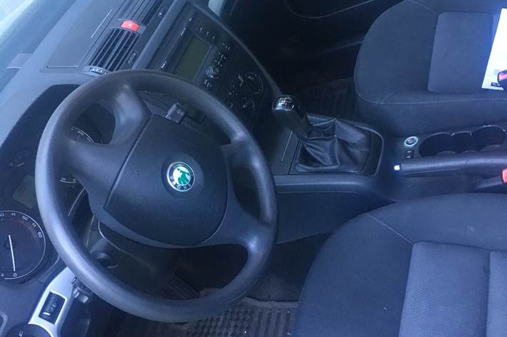 Sort Skoda Octavia fra 2007