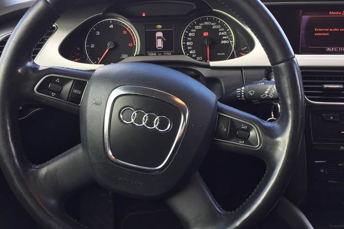 Sort Audi A4 fra 2011
