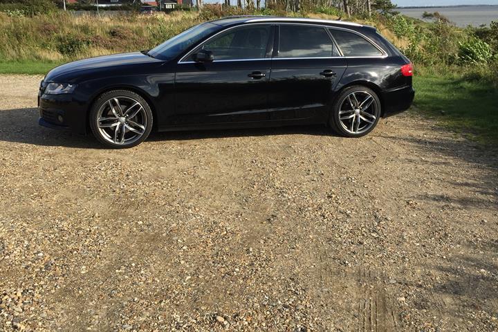 Sort Audi A4 fra 2011
