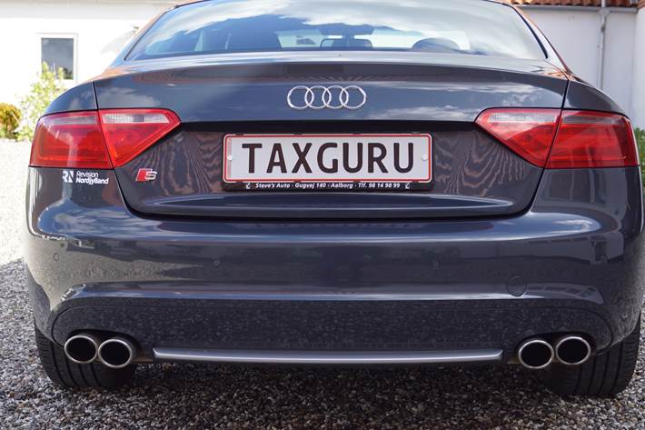 Grå Audi A5 fra 2008