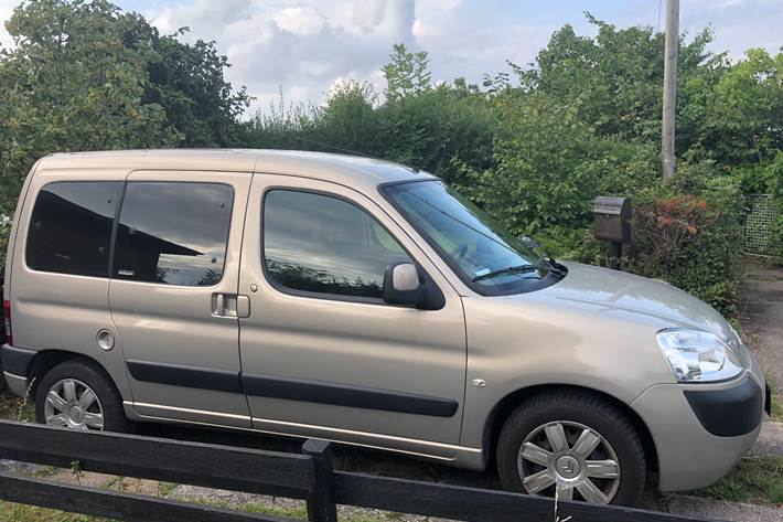 Beige Citroën Berlingo fra 2007