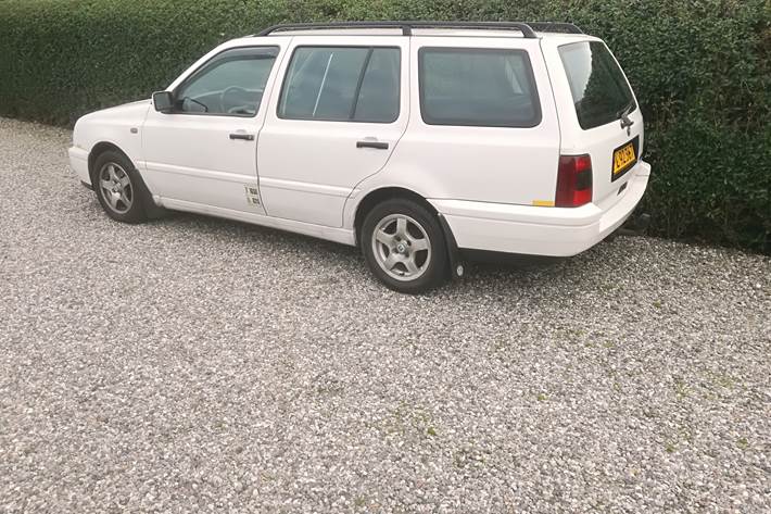 Hvid VW Golf III fra 1998