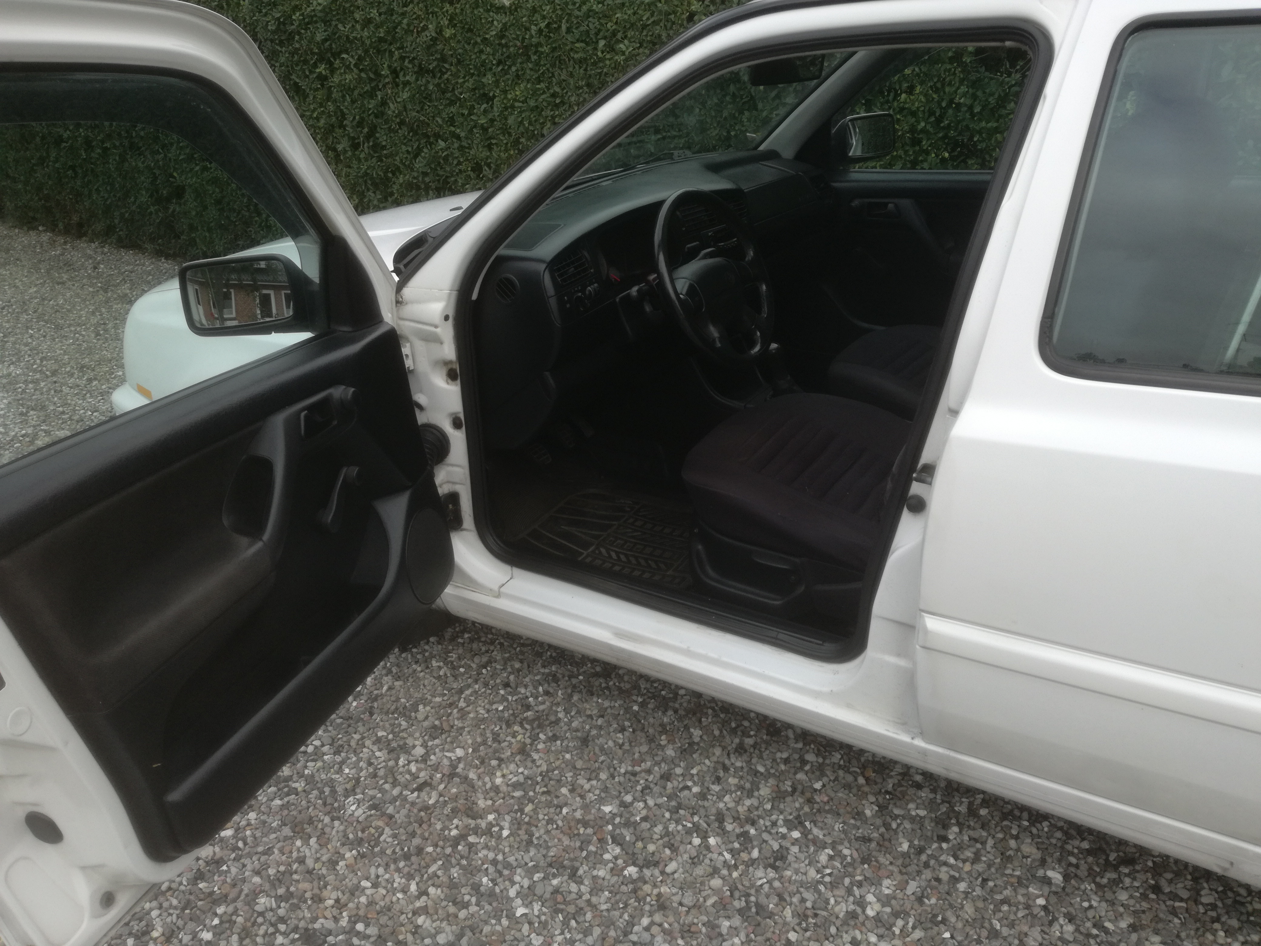Hvid VW Golf III fra 1998