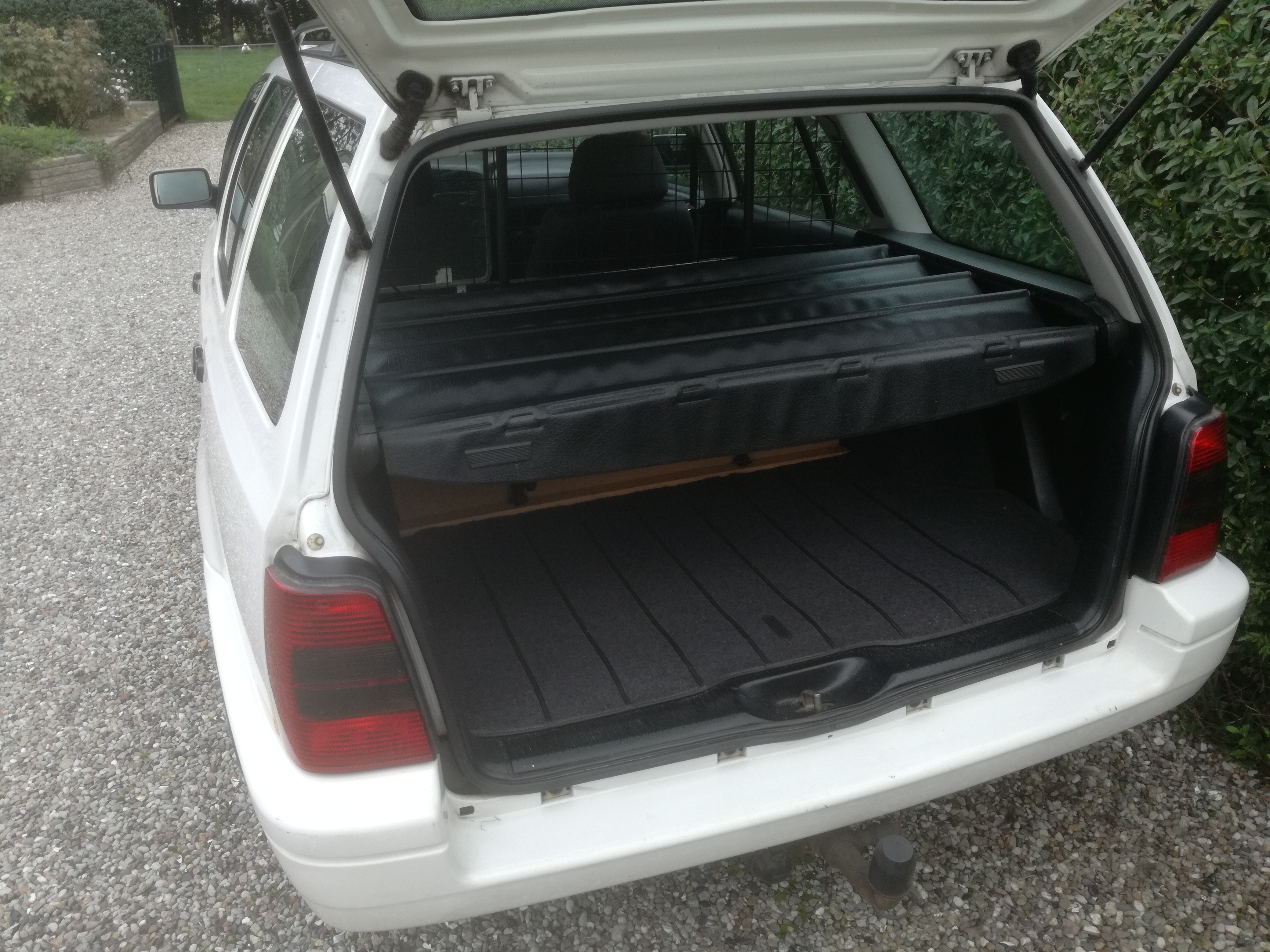 Hvid VW Golf III fra 1998