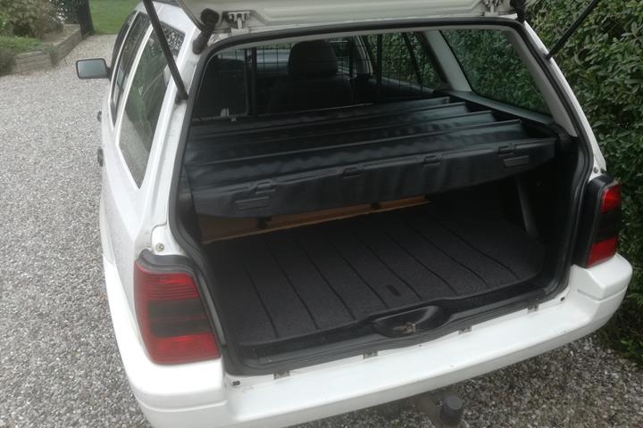 Hvid VW Golf III fra 1998
