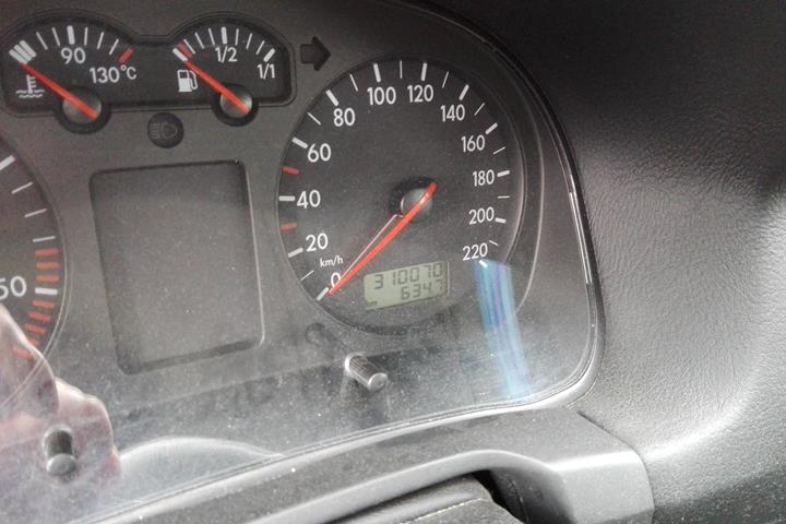 Sort VW Golf IV fra 1999