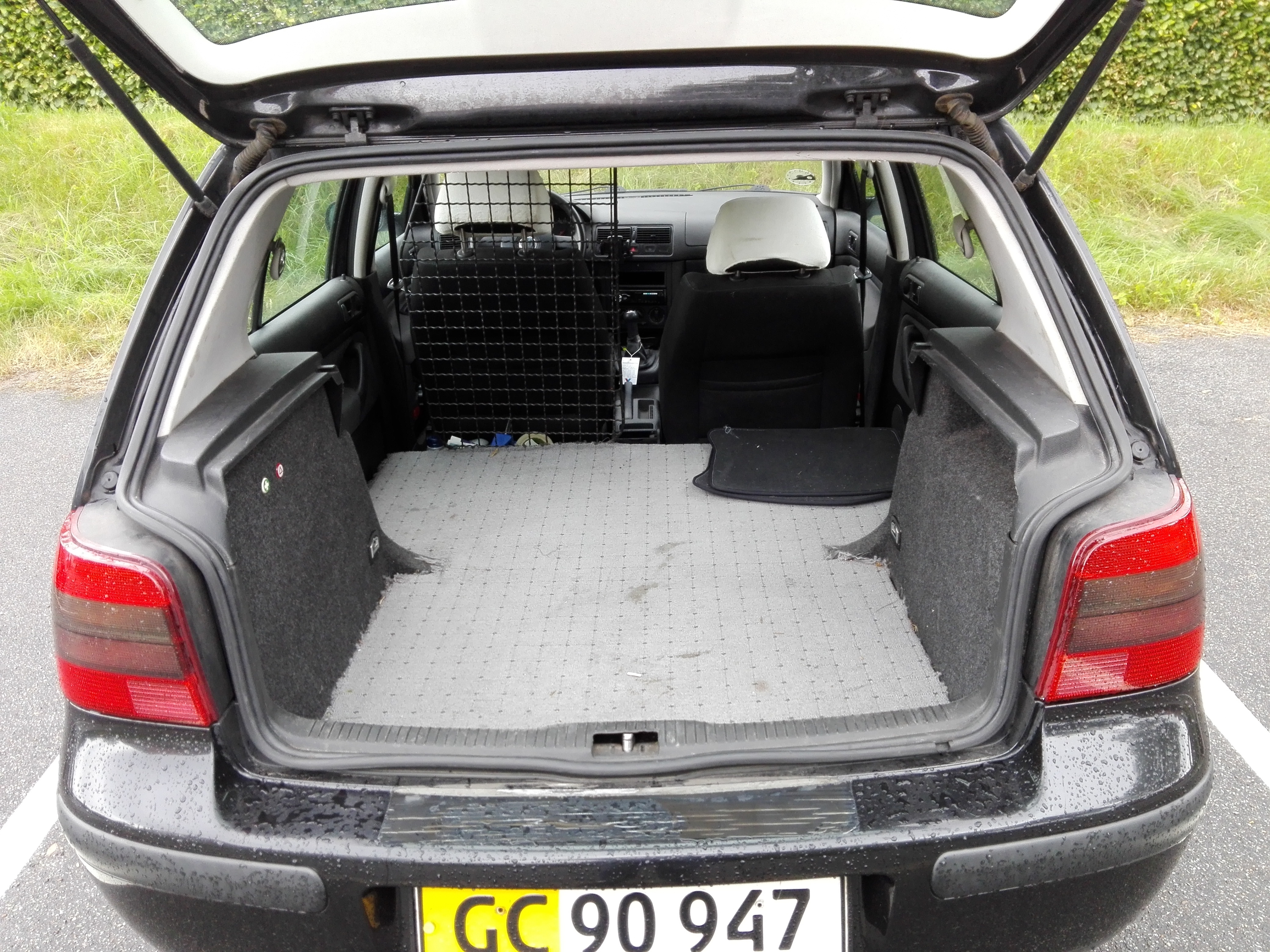 Sort VW Golf IV fra 1999