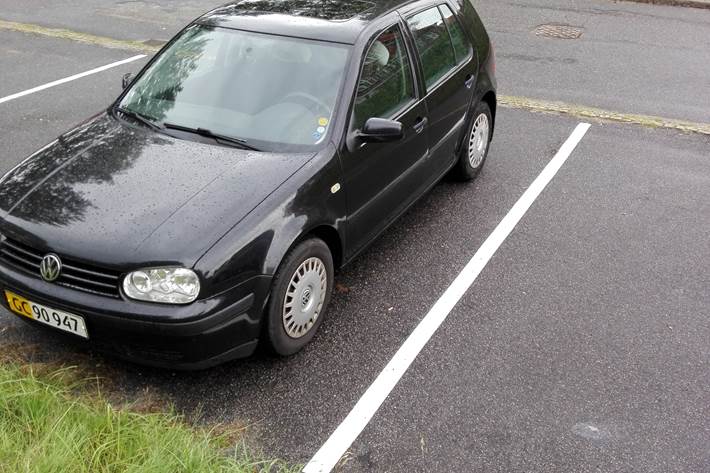 Sort VW Golf IV fra 1999