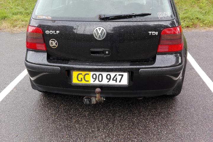 Sort VW Golf IV fra 1999