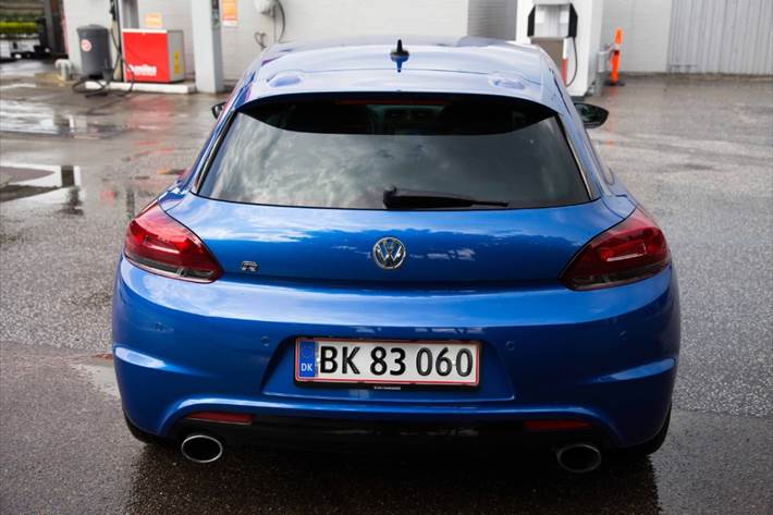 Blå VW Scirocco fra 2010