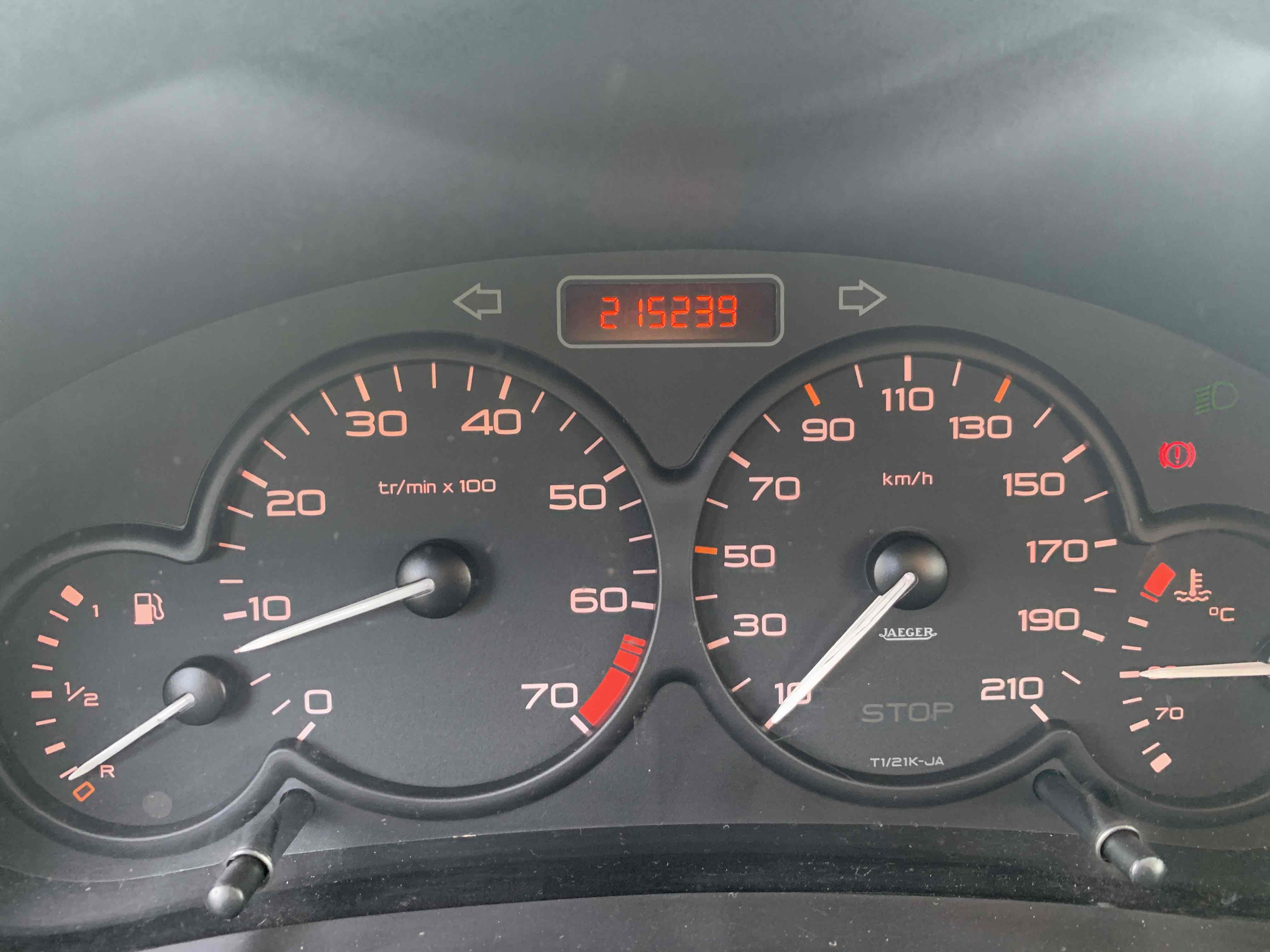 Blå Peugeot 206 fra 2001