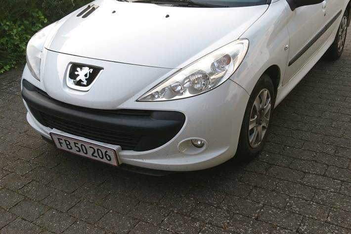 Hvid Peugeot 206 fra 2011
