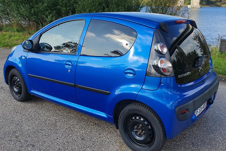 Blå Citroën C1 fra 2010